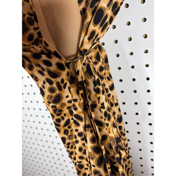 Aritzia Babaton leopard print wallace wrap dress size S - Picture 6 of 10